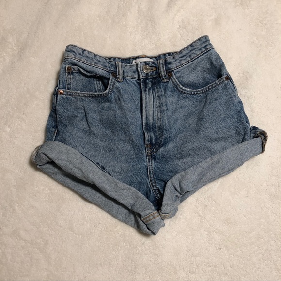 Mom Fit Roller Short | Denim | Size 2 / 26 - Picture 6 of 6
